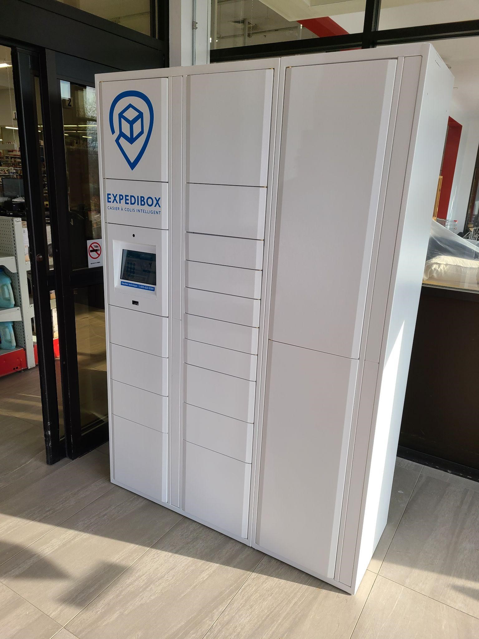 Smart parcel lockers for residential buildings